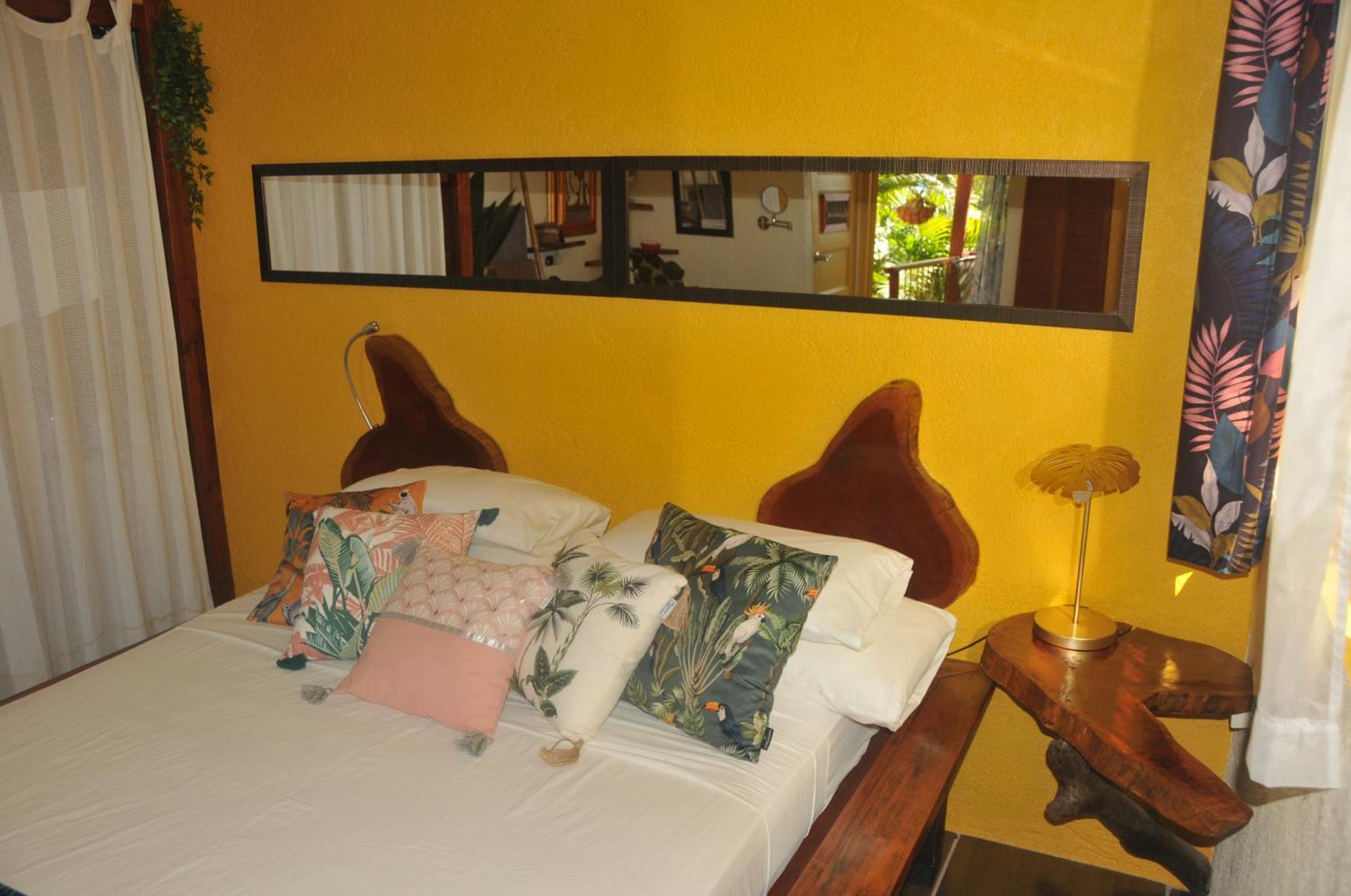 Mango Island Lodges Saint Joseph Dış mekan fotoğraf