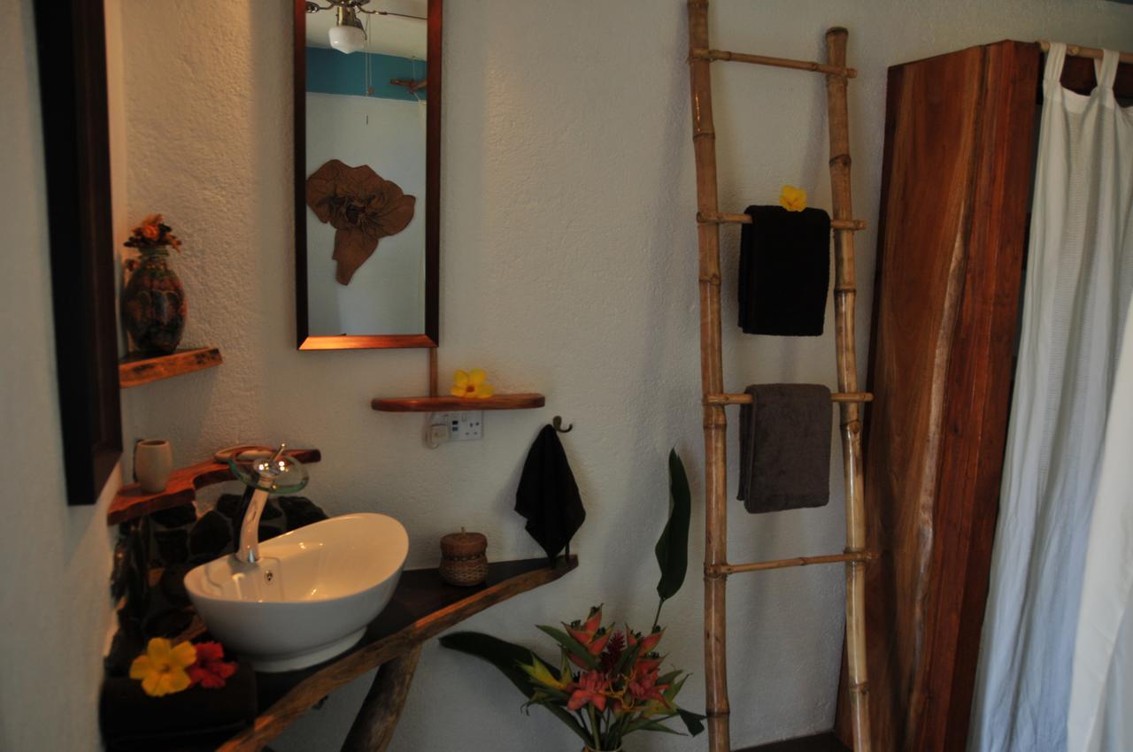 Mango Island Lodges Saint Joseph Oda fotoğraf